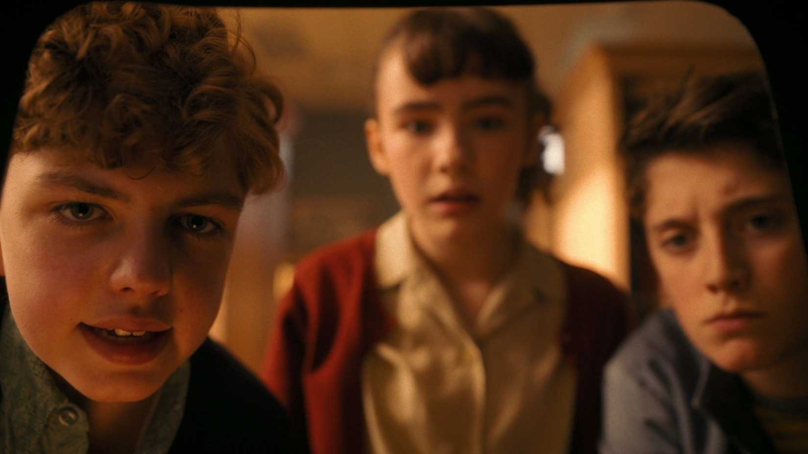 teddy lily and phil in it welcome to derry episode 1