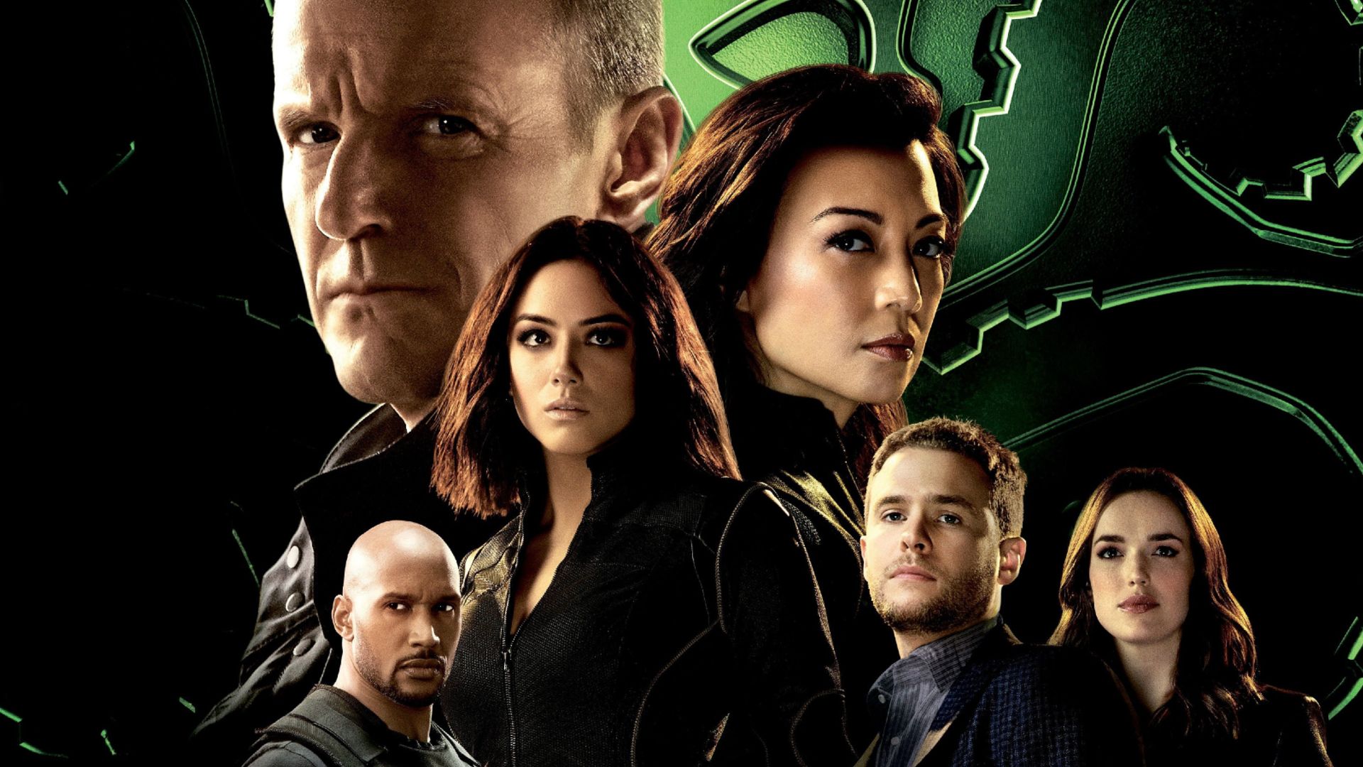 8 Long Superhero Shows That Are Totally Worth The Commitment image