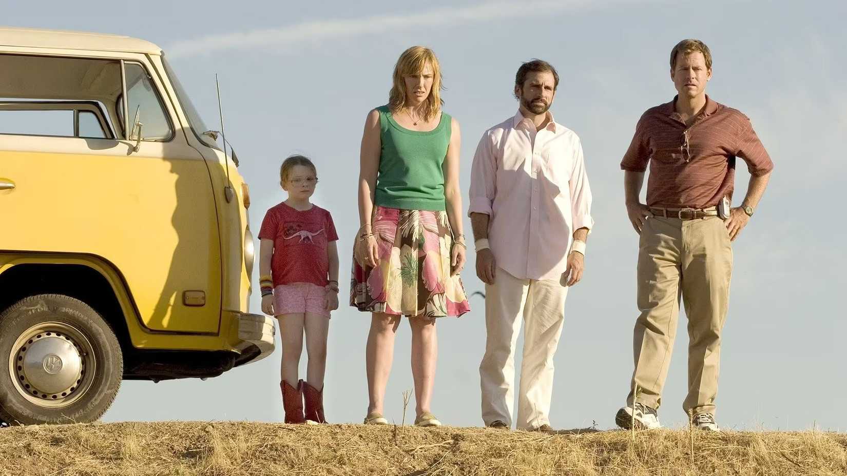 The family by their van in Little Miss Sunshine