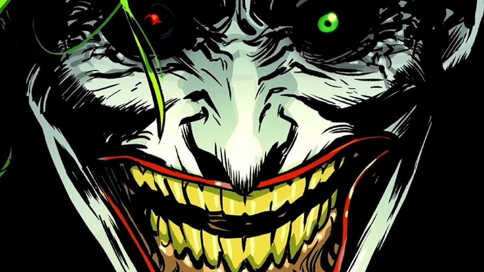 the joker with one green eye and one red eye