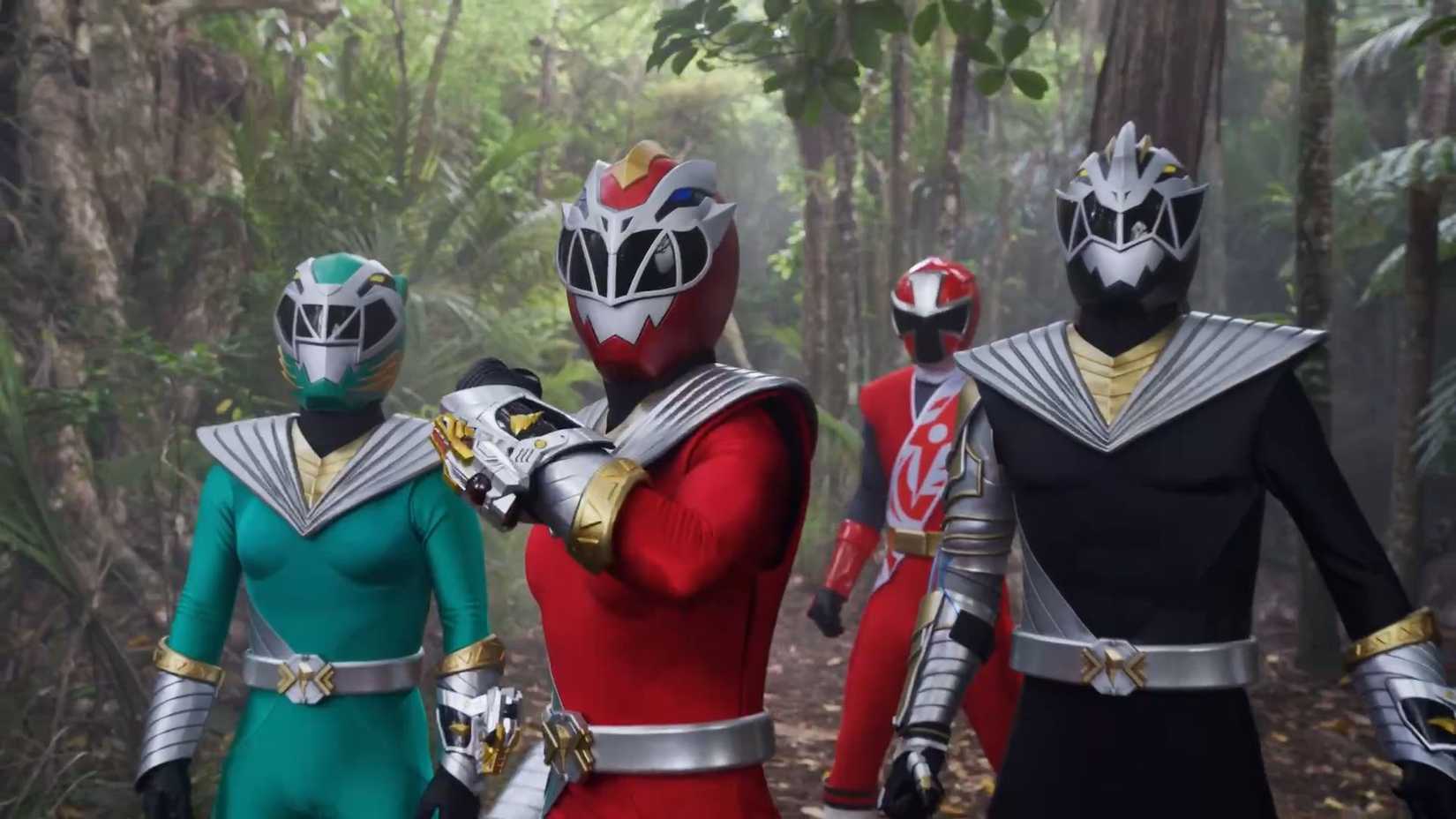 Netflix's Power Rangers Series With All-New Costumes Is One Of The Best ...