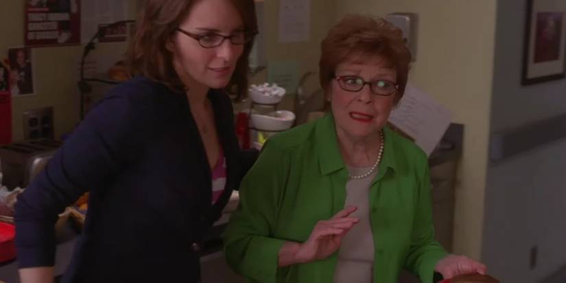 Tina Fey and Anita Gillette in 30 Rock episode The Moms