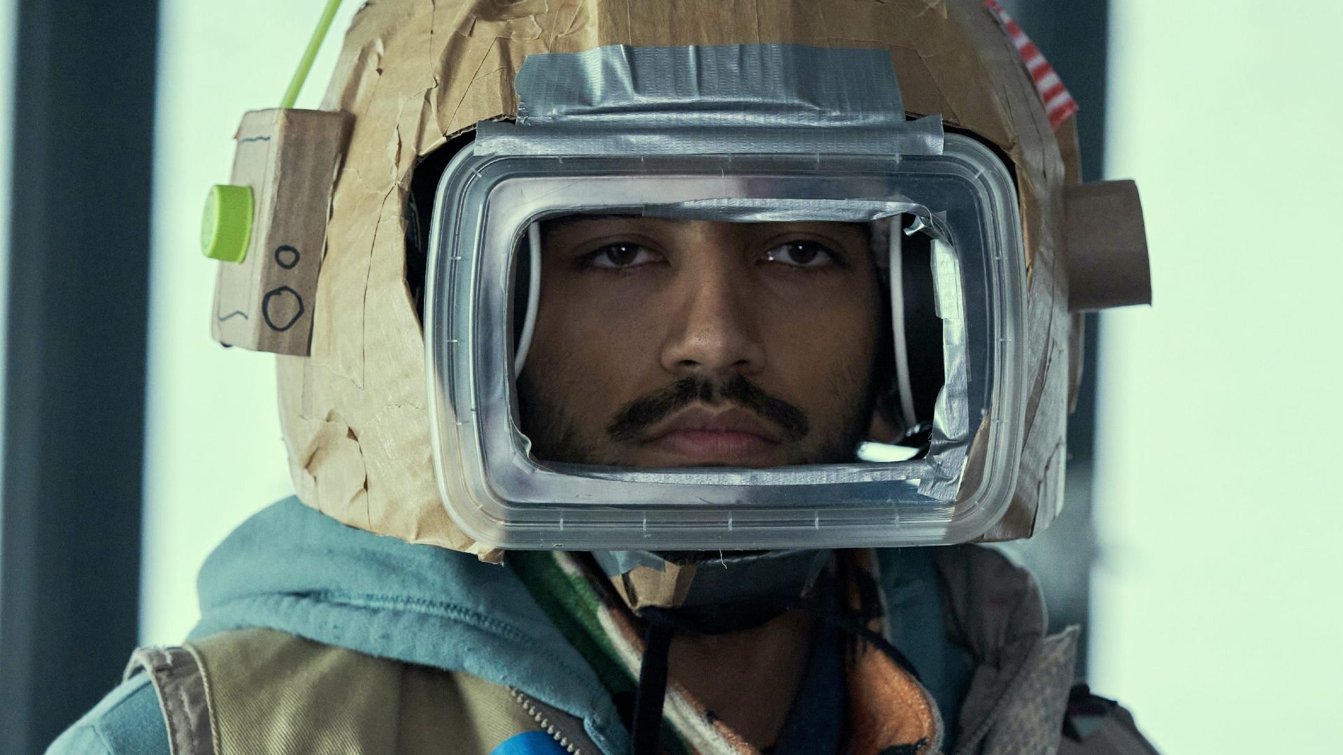 HBO's 10-Part Post-Apocalyptic Dystopian Thriller Is Even Better 4 Years Later image