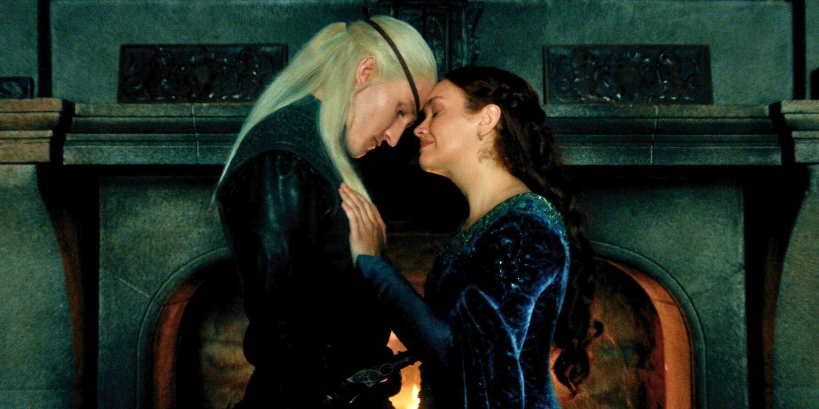 Aemond Targaryen and Alicent Hightower consoling each other in House of the Dragon season 3