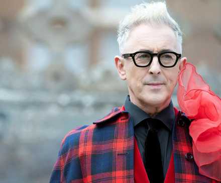 Элан Куминг в шоу "The Traitors"