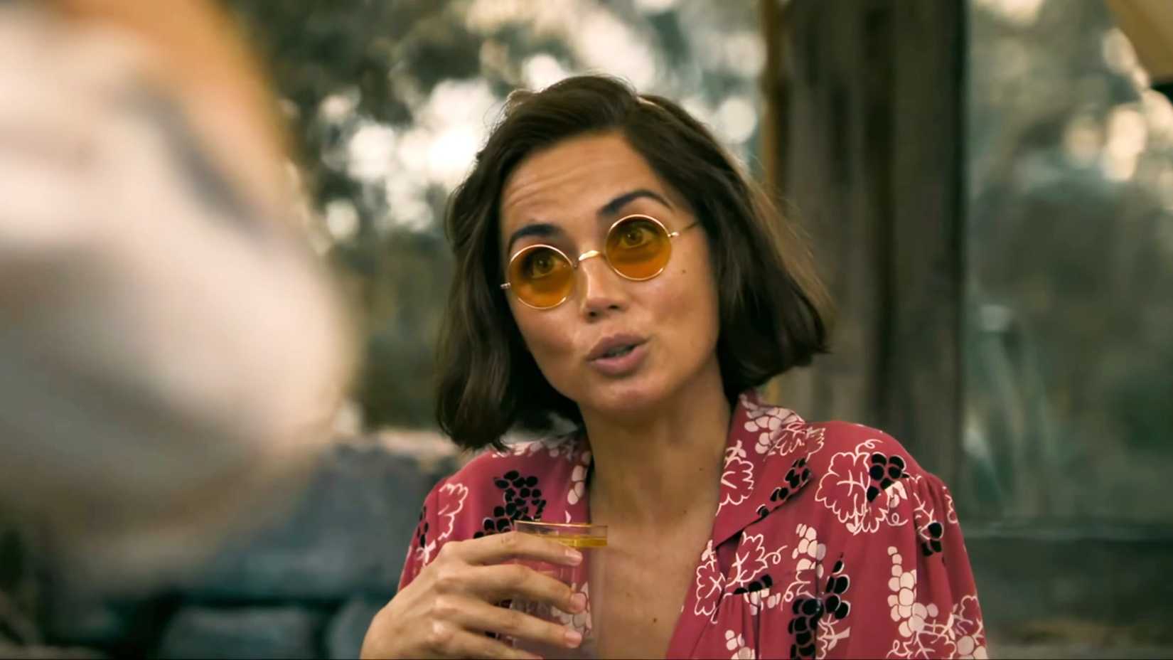 Ana de Armas talking to someone in Eden