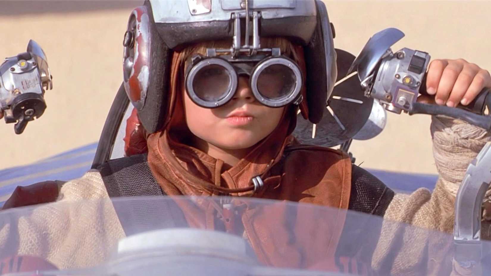 Anakin Skywalker em seu Podracer em A Ameaça Fantasma.