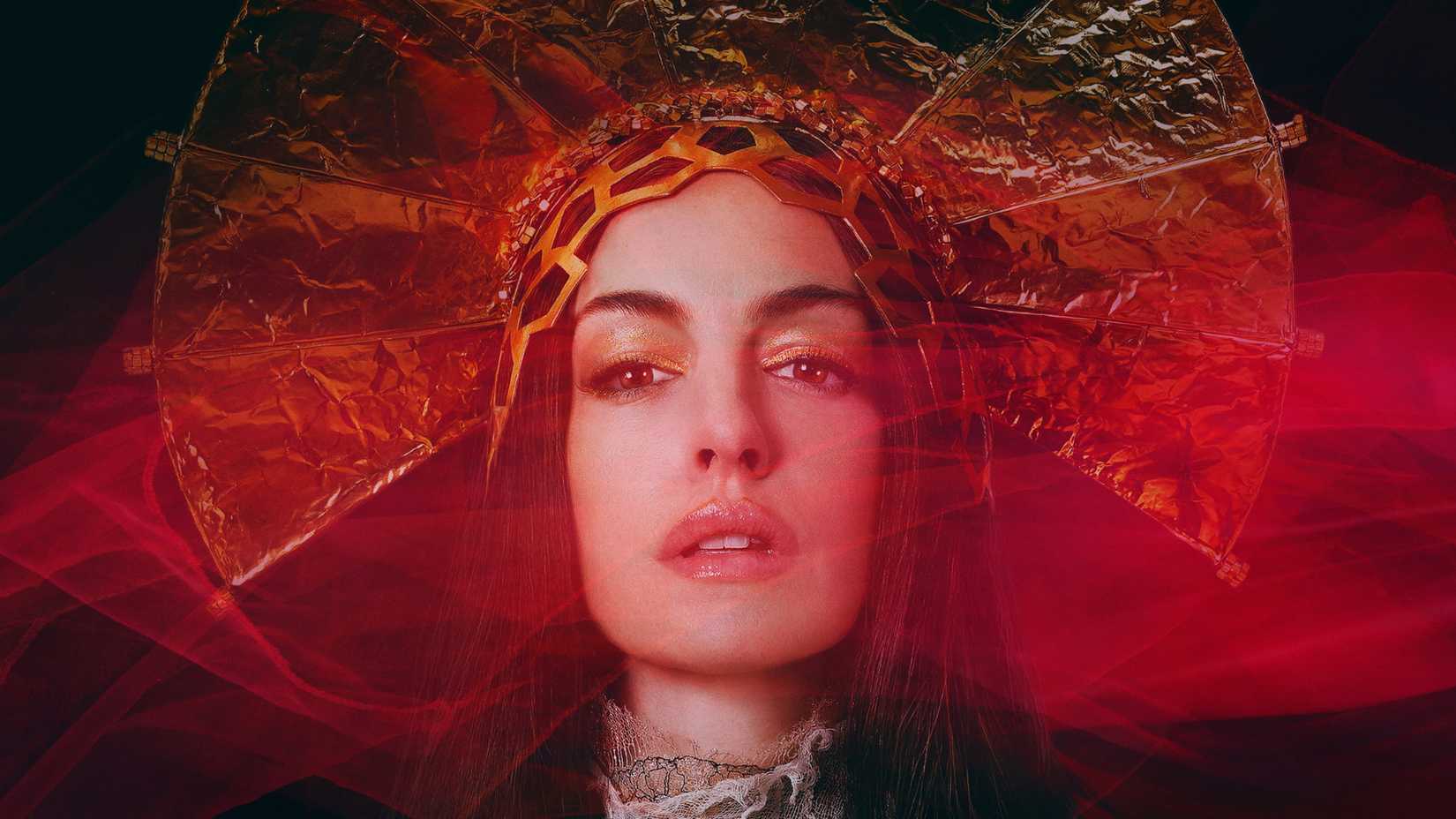 anne hathaway in mother mary