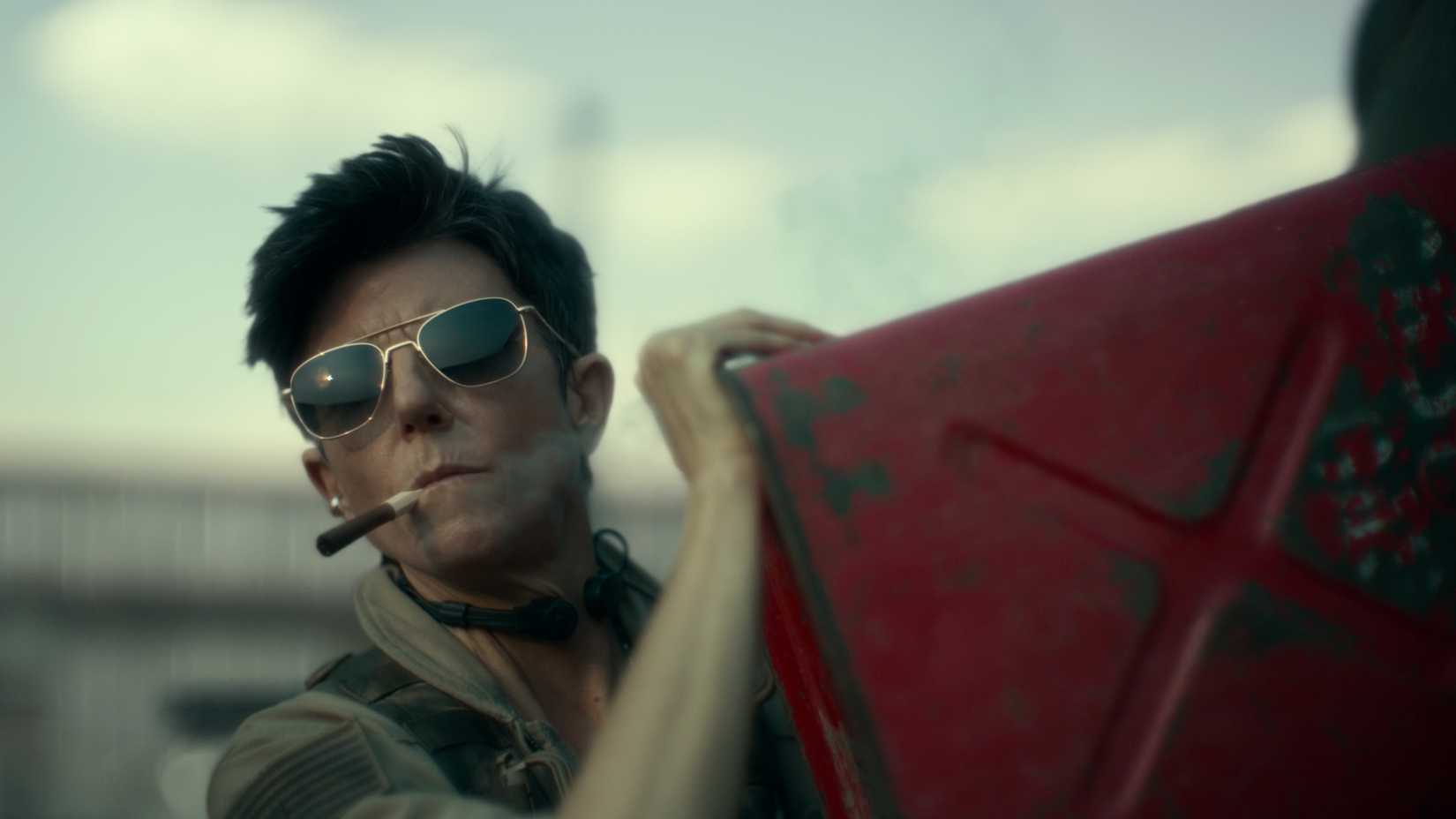 Tig Notaro as helicopter Marianne Peters in Army of the Dead