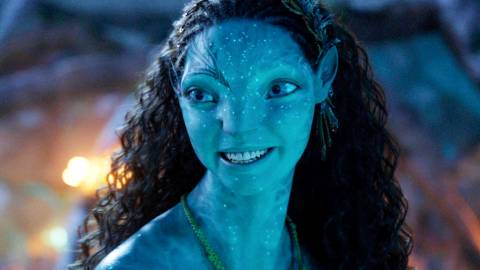Bailey Bass as Tsireya smiling in Avatar Fire and Ash