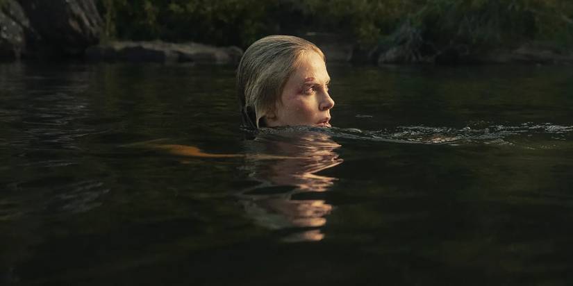 Charlize Theron em cena de Apex