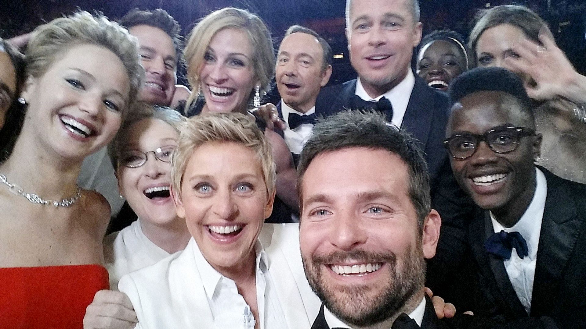 Ellen Degeneres Oscars 2014 Selfie