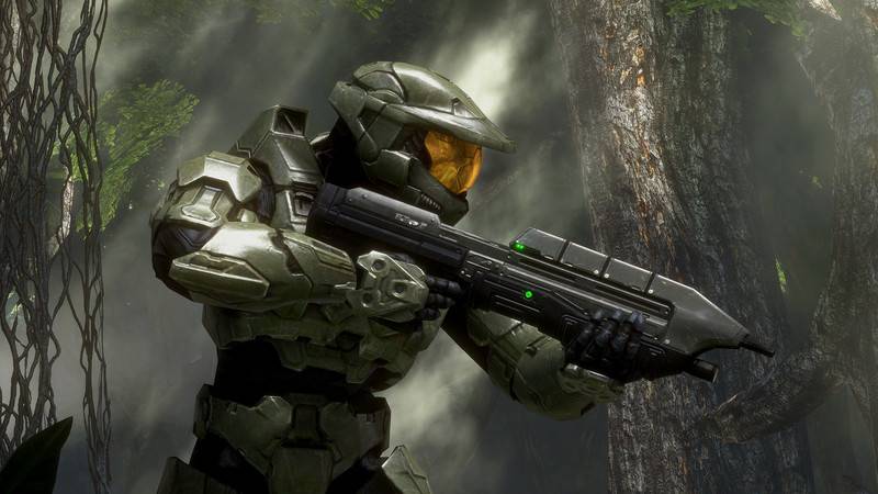Halo Master Chief Collection soldier standing by a tree