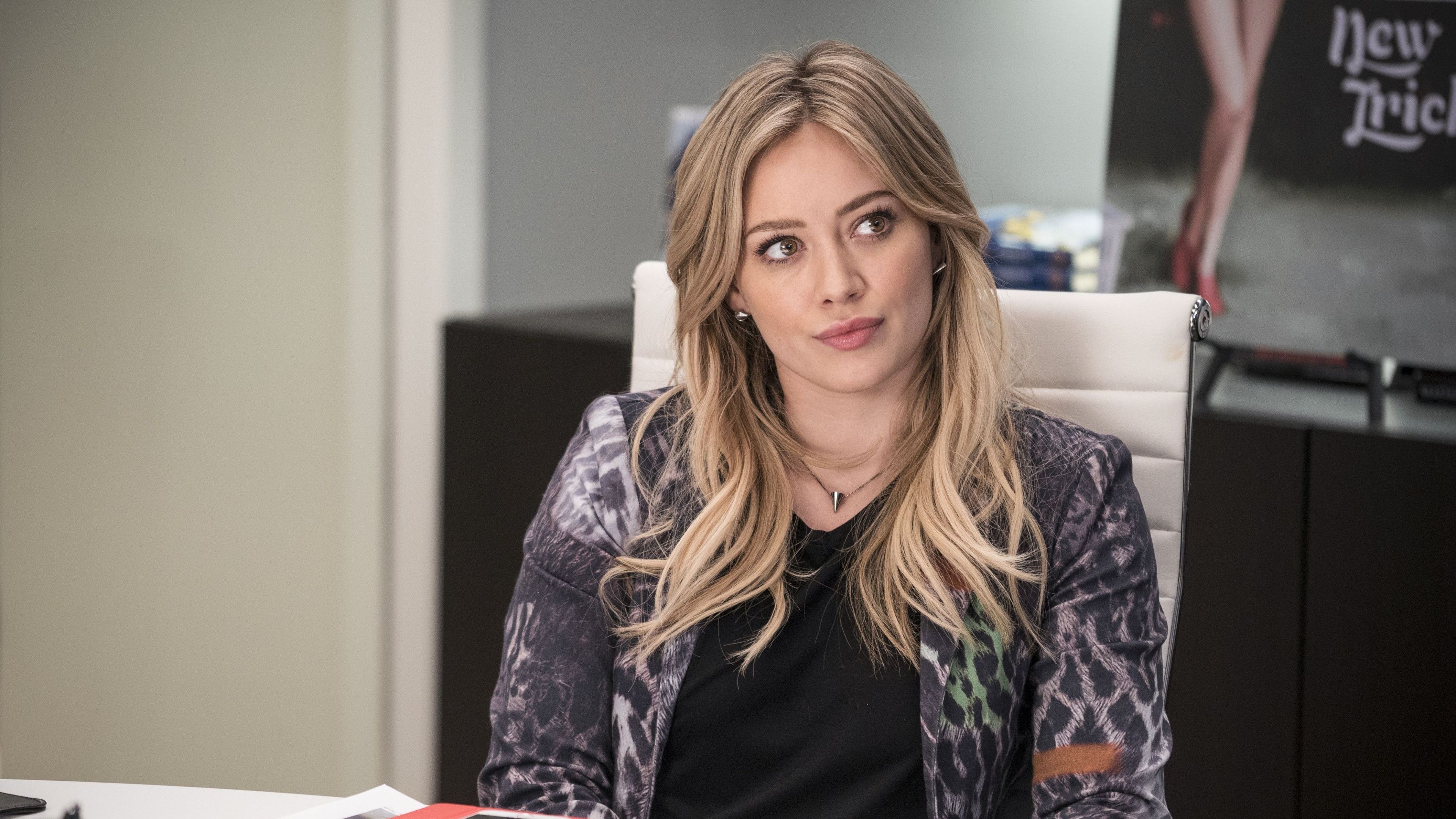 Hilary Duff's Workplace Comedy Younger Becomes Global Netflix Streaming Sensation image