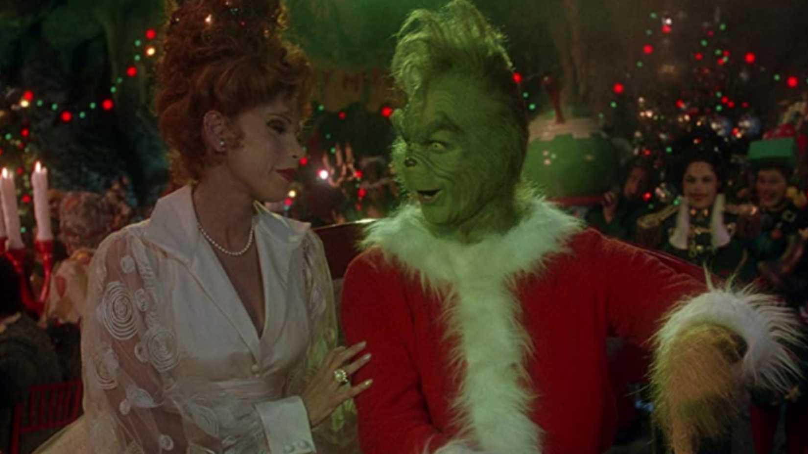 Martha May em O Grinch com Jim Carrey