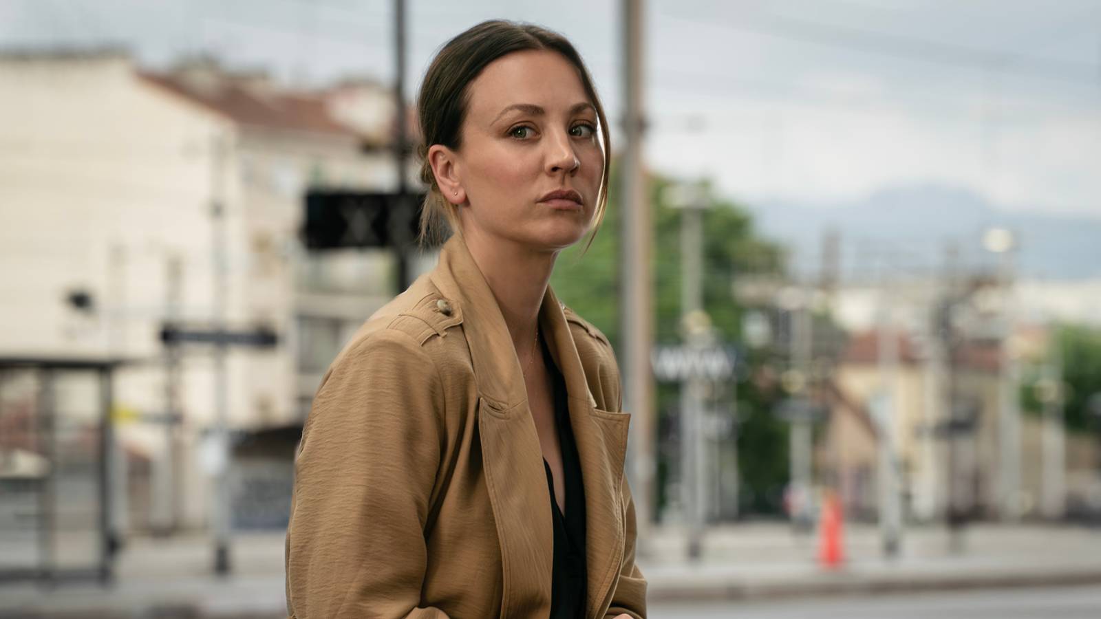 Kaley Cuoco's New 4-Part Mystery Thriller Vanished Reveals Release Date And First Look