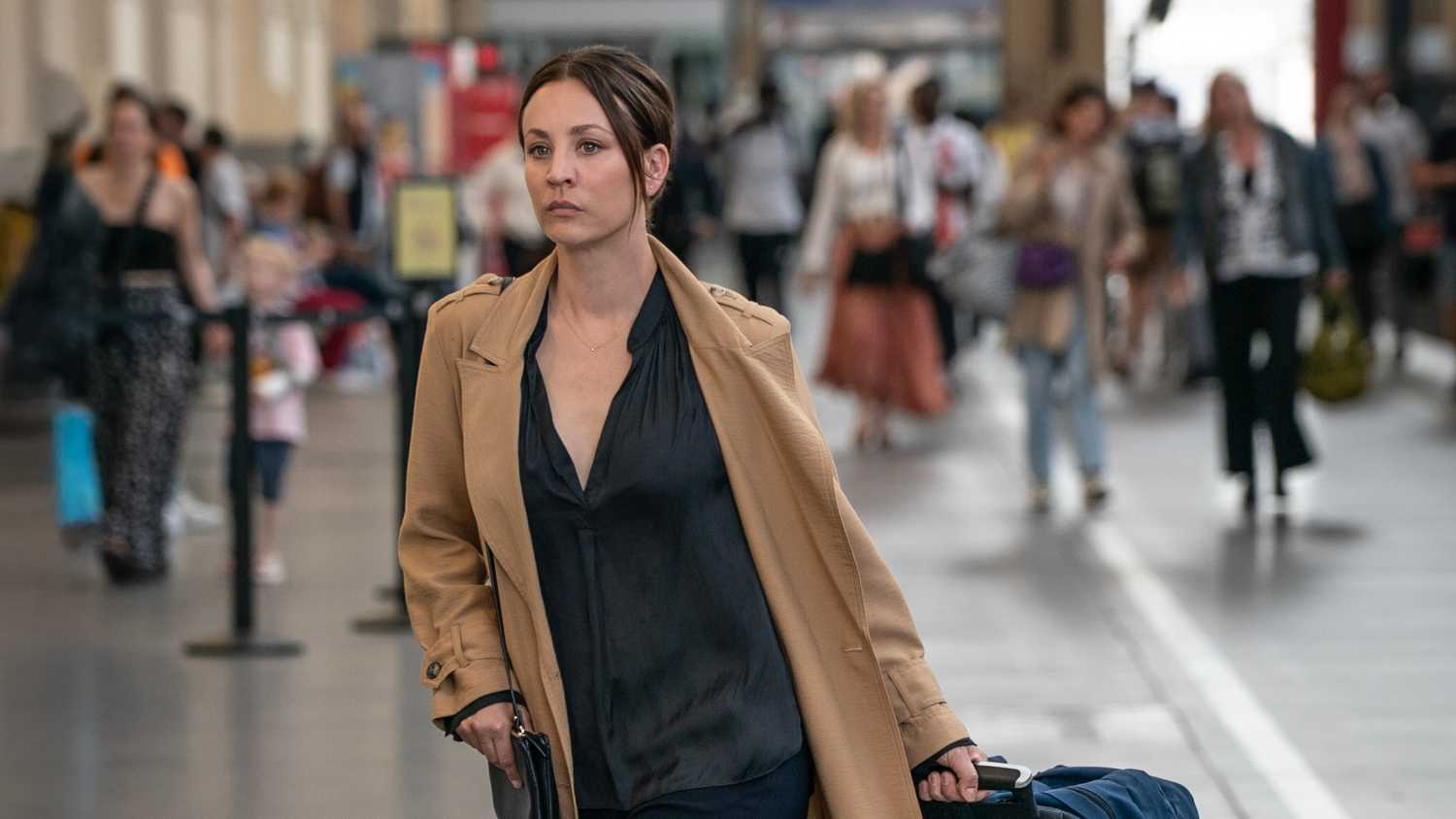 Kaley Cuoco's New 4-Part Mystery Thriller Vanished Reveals Release Date And First Look