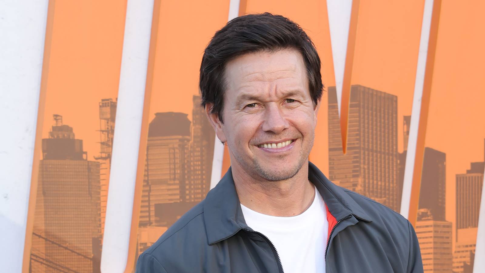 Mark Wahlberg Sets Action Movie Reunion With Director Of Underrated $131M Thriller At Netflix