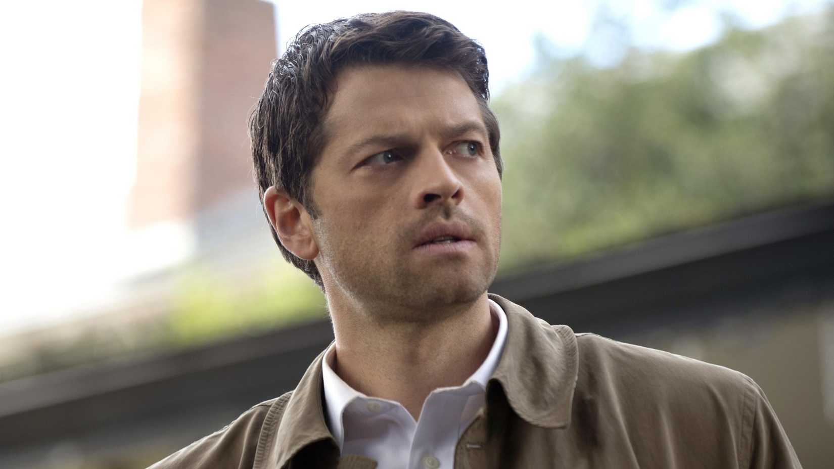 Misha Collins as Castiel looking worried in Supernatural season 9