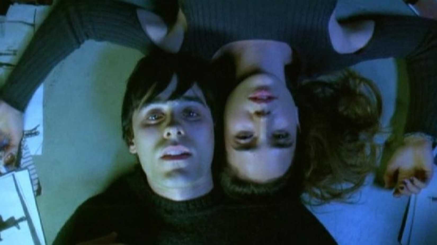 Jared Leto e Jennifer Connelly in Requiem for a Dream (2000)