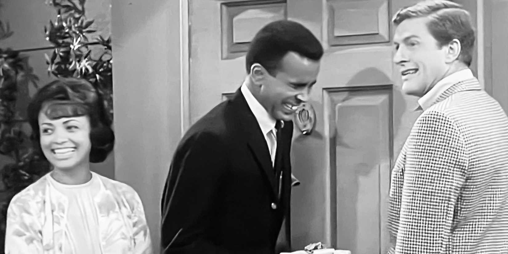 Rob cumprimenta o Sr. e a Sra. Peters em The Dick Van Dyke Show