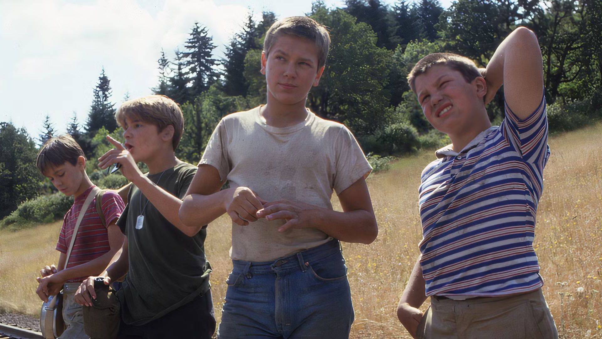 Stand By Me main cast featuring Jerry O'Connell as Vern, scratching his head