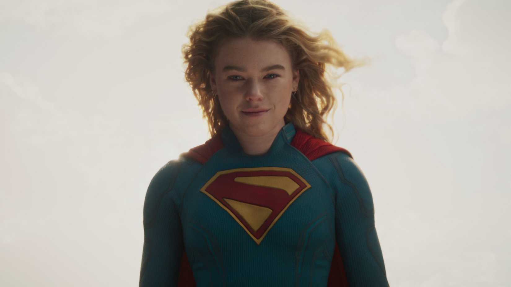 Supergirl looking off-screen in her suit in the Supergirl trailer