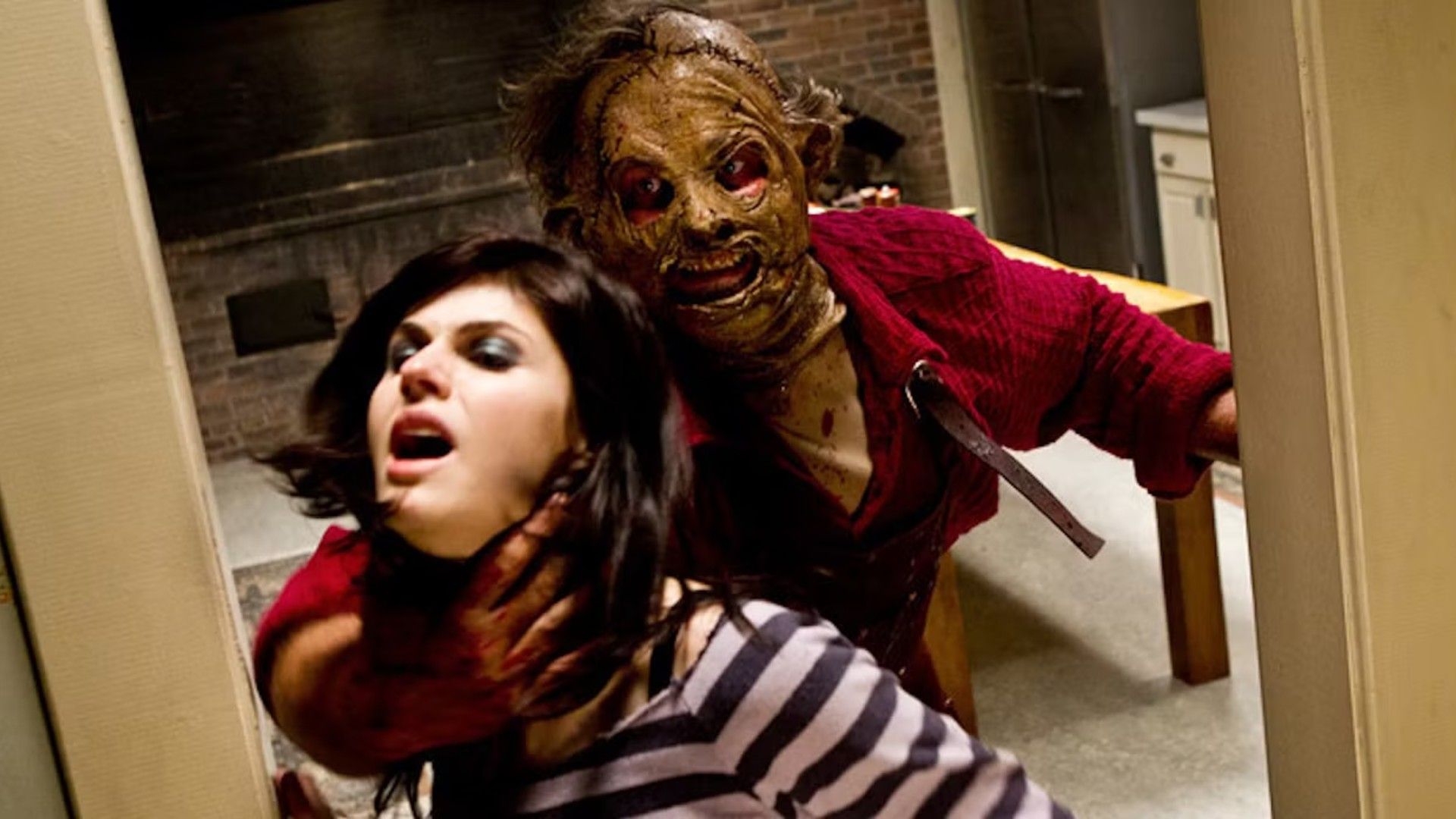 Leatherface afferra Heather