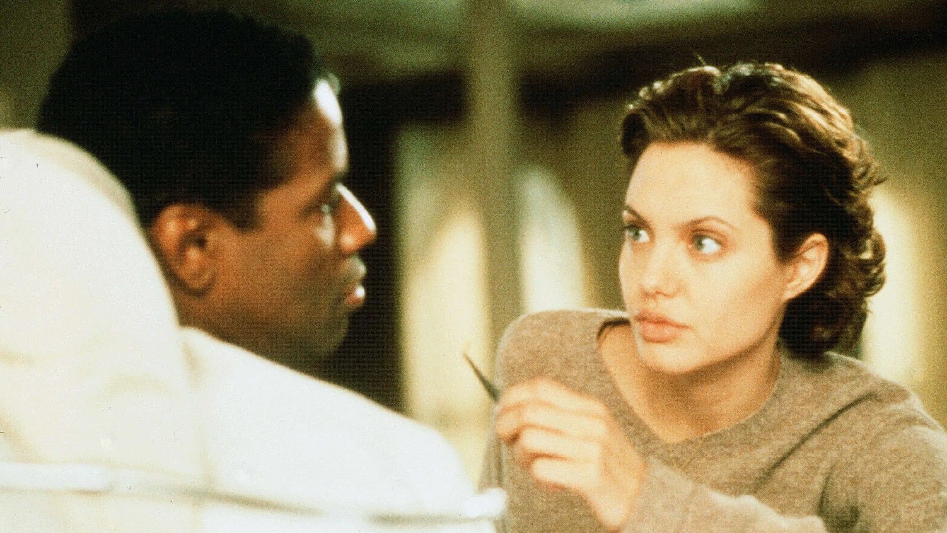 10 Classic '90s Movies With Surprisingly Bad Reviews