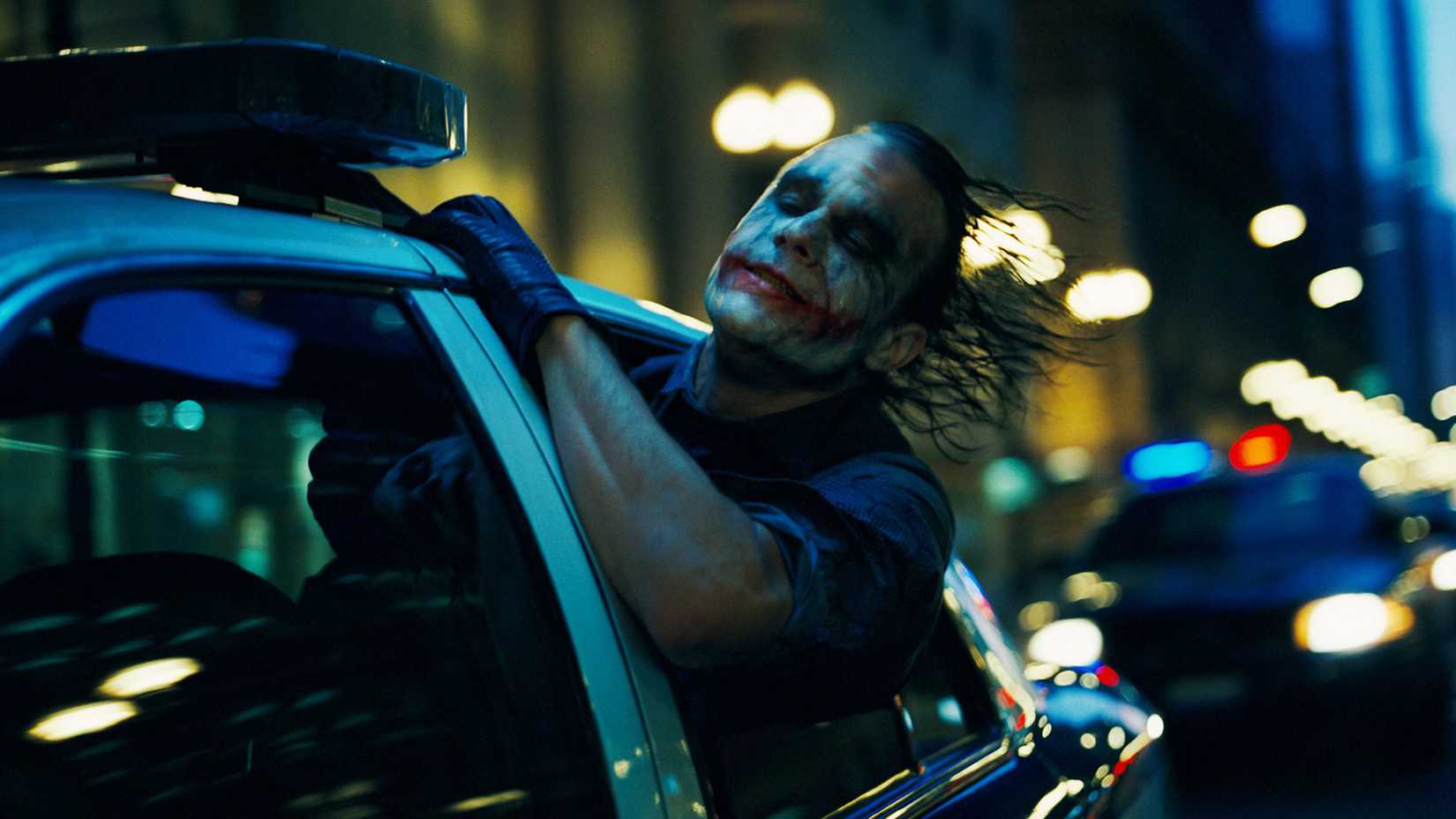 Why Michael Mann's 3 Hour Crime Movie Has Stood The Test Of Time To Get Viewers Excited For A Sequel 31 Years Later 3 The Joker in The Dark Knight