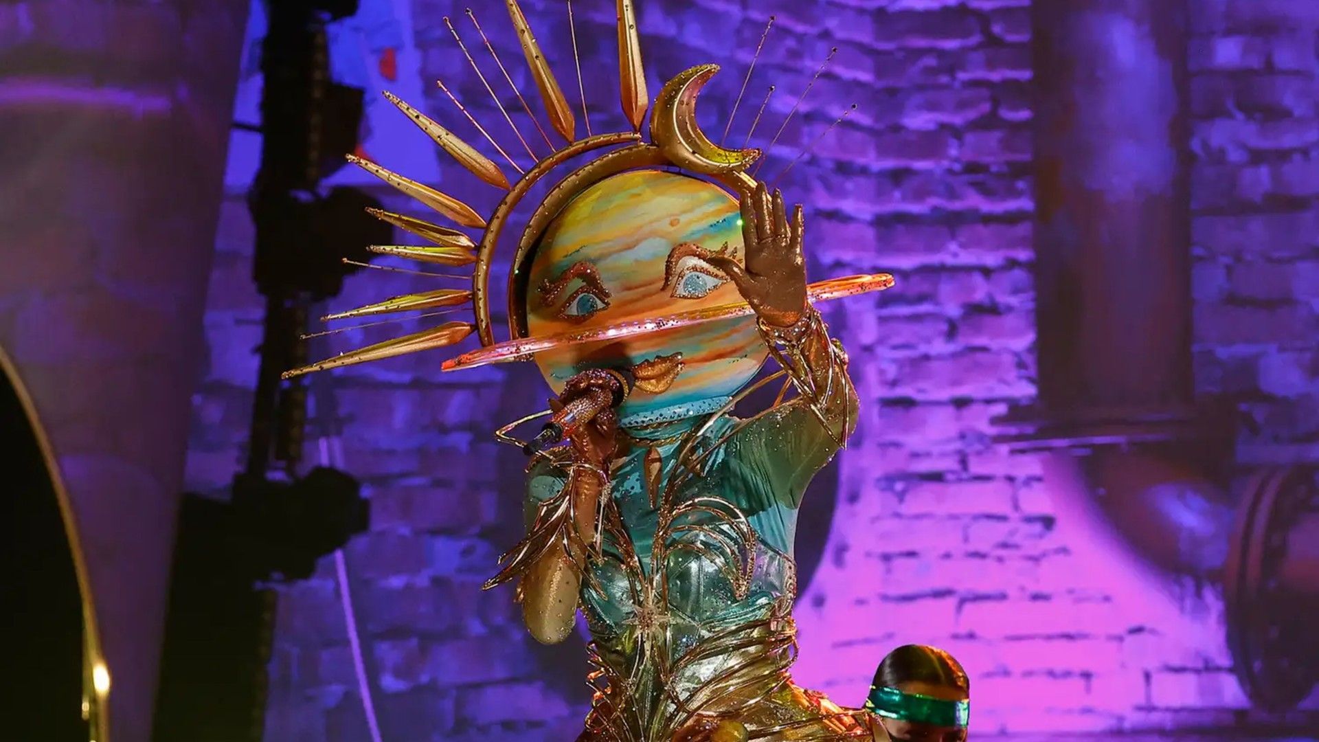 This Clue From Masked Singer Ozzfest Night All But Confirms Galaxy Girl's Identity (SPOILERS)