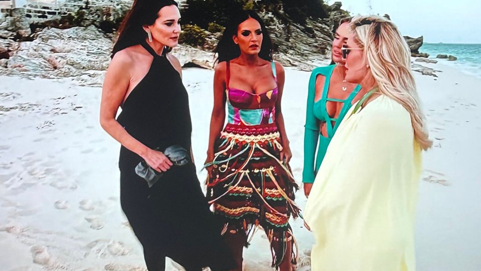 Le protagoniste originali di RHOSLC sulla spiaggia