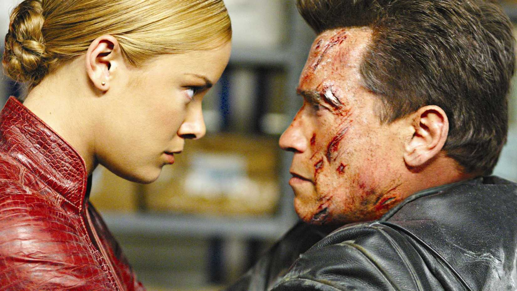 Arnold Schwarzenegger’s 10 Highest-Grossing Movies 3 The T-X and the T-800 in Terminator 3 Rise of the Machines