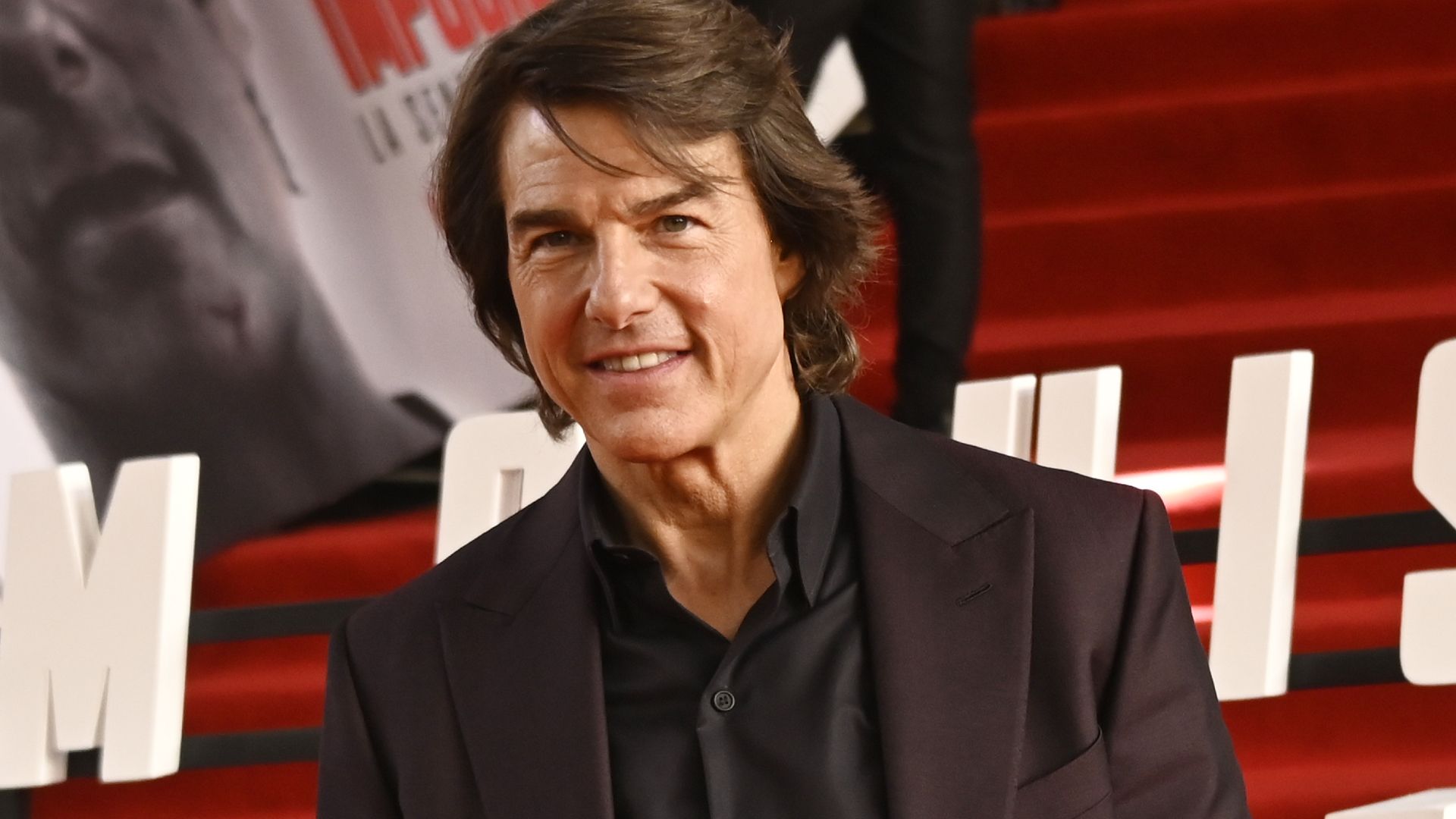 Tom Cruise Reveals First Trailer For His New Comedy Digger From Oscar-Winning Director