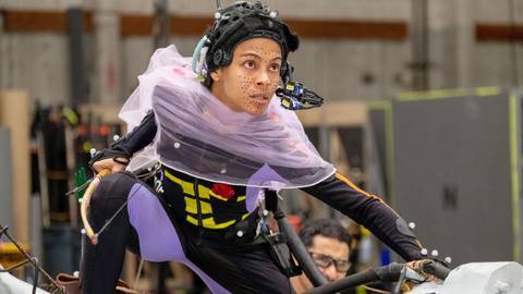 Zoe Saldaña with an intense expression while filming Avatar Fire and Ash