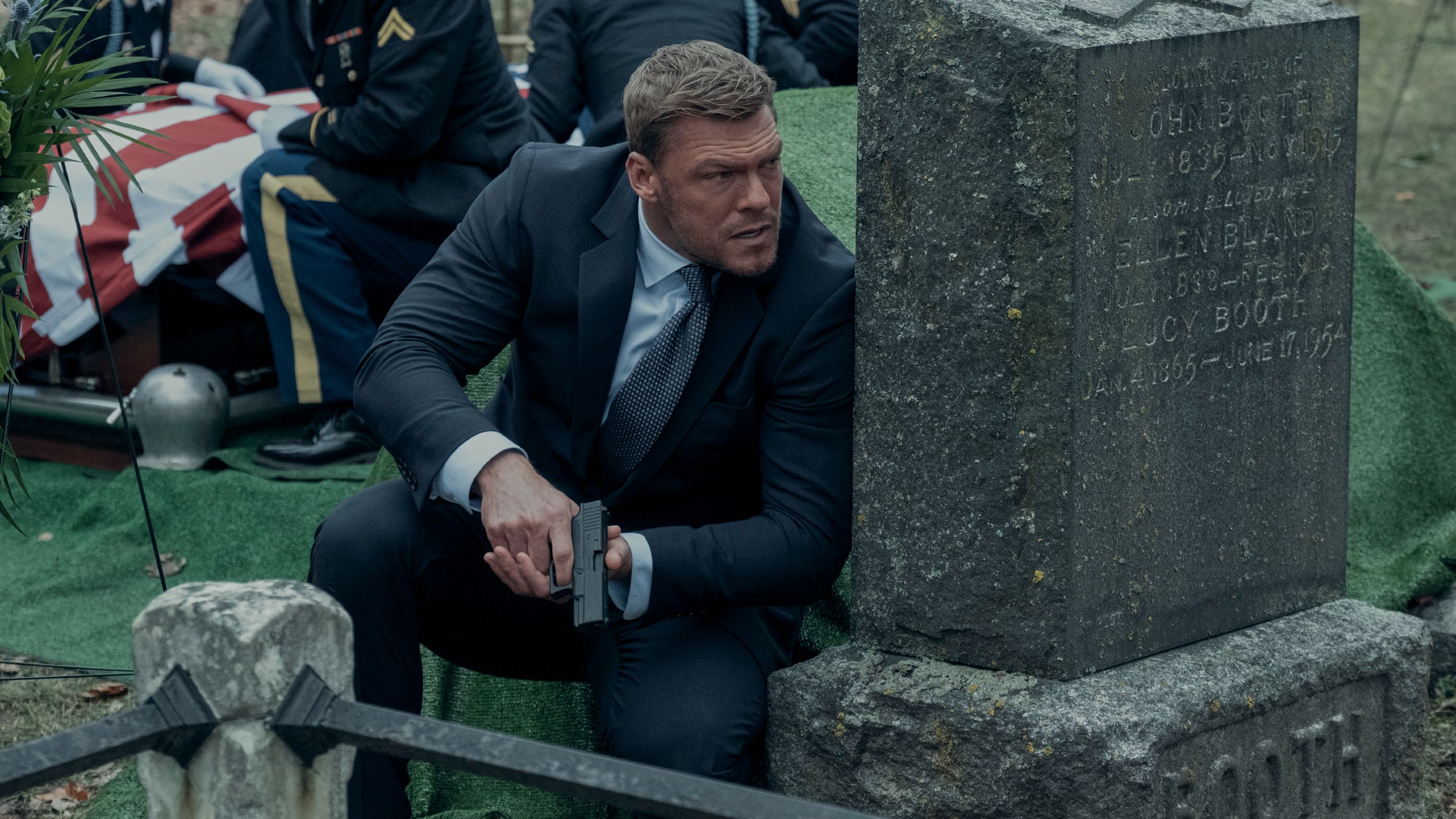 Alan Ritchson's Reacher Taught Hollywood A Valuable Lesson They Should Never Forget