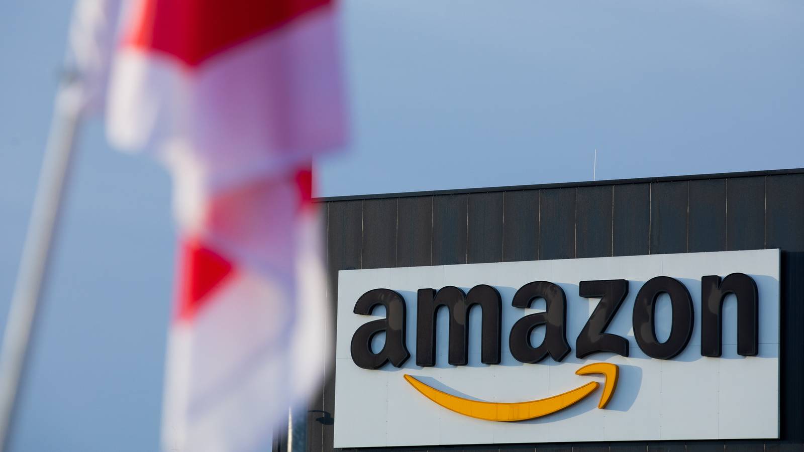 Amazon Announces 16,000 Job Cuts to Streamline Operations