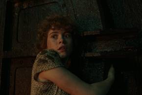 Bev looking scared in It 2017