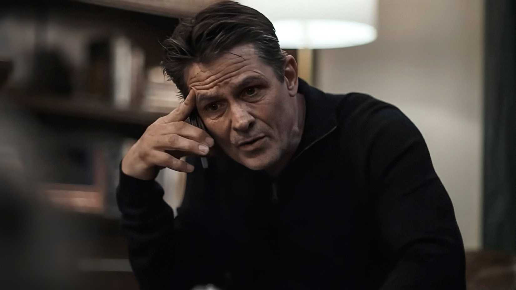 Billy Rasted Trust Cast & Character Guide: Who Stars In Sophie Turner's R-Rated Thriller