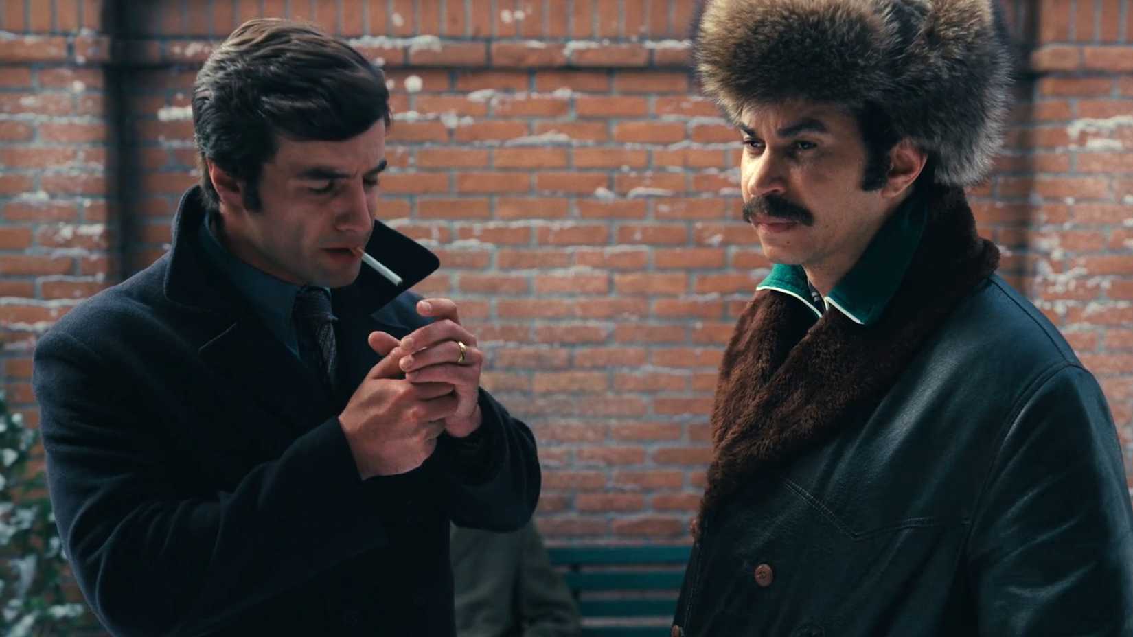 Chris and Tom stand together in Ponies season 1