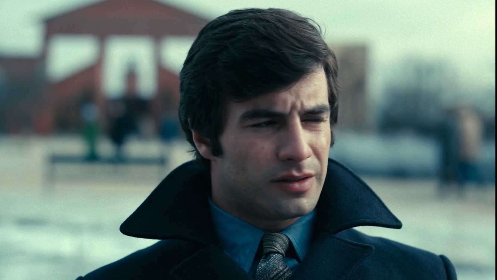 Chris looks confused in Ponies season 1