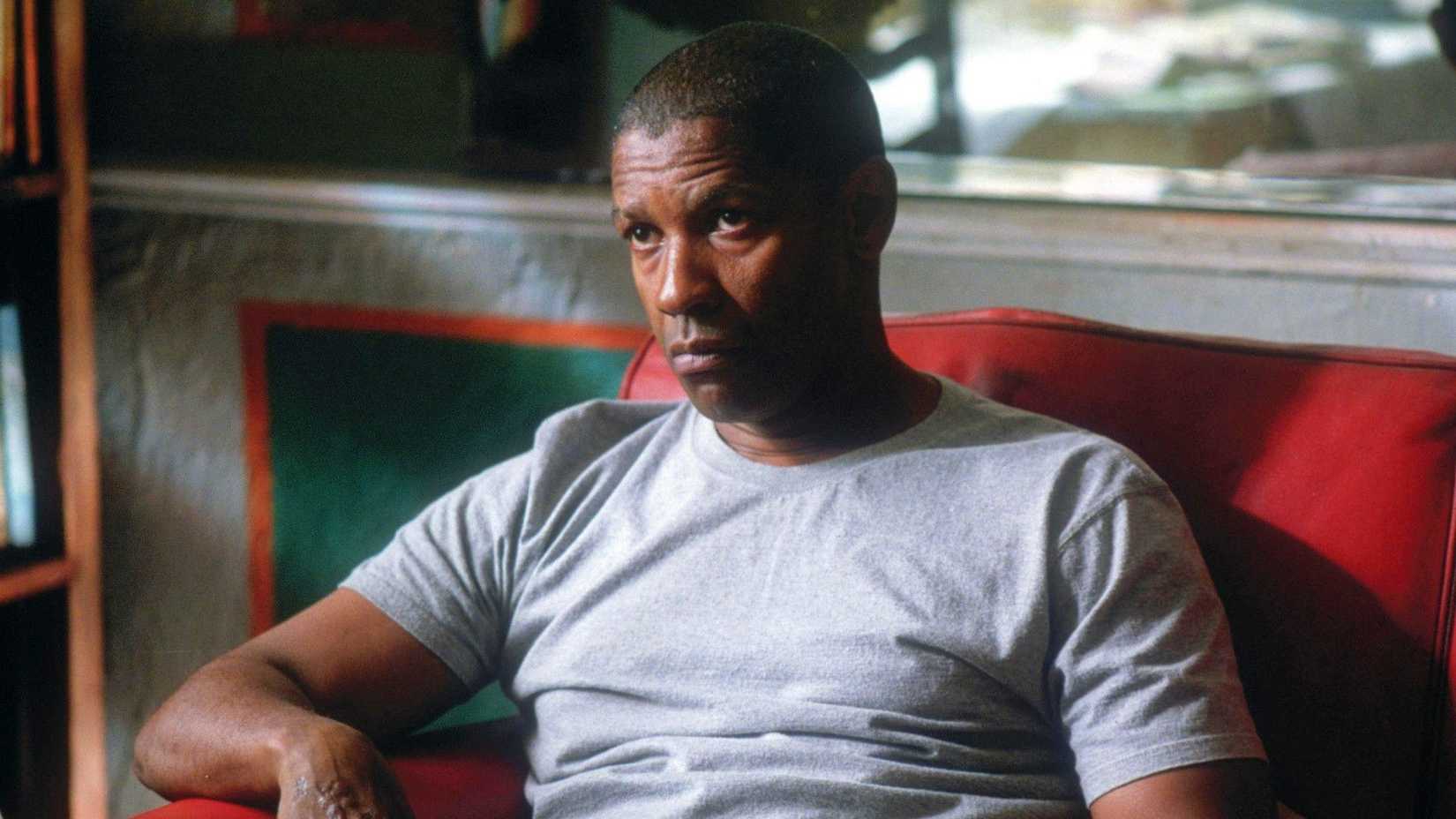 Denzel Washington como John Creasy no filme de 2004