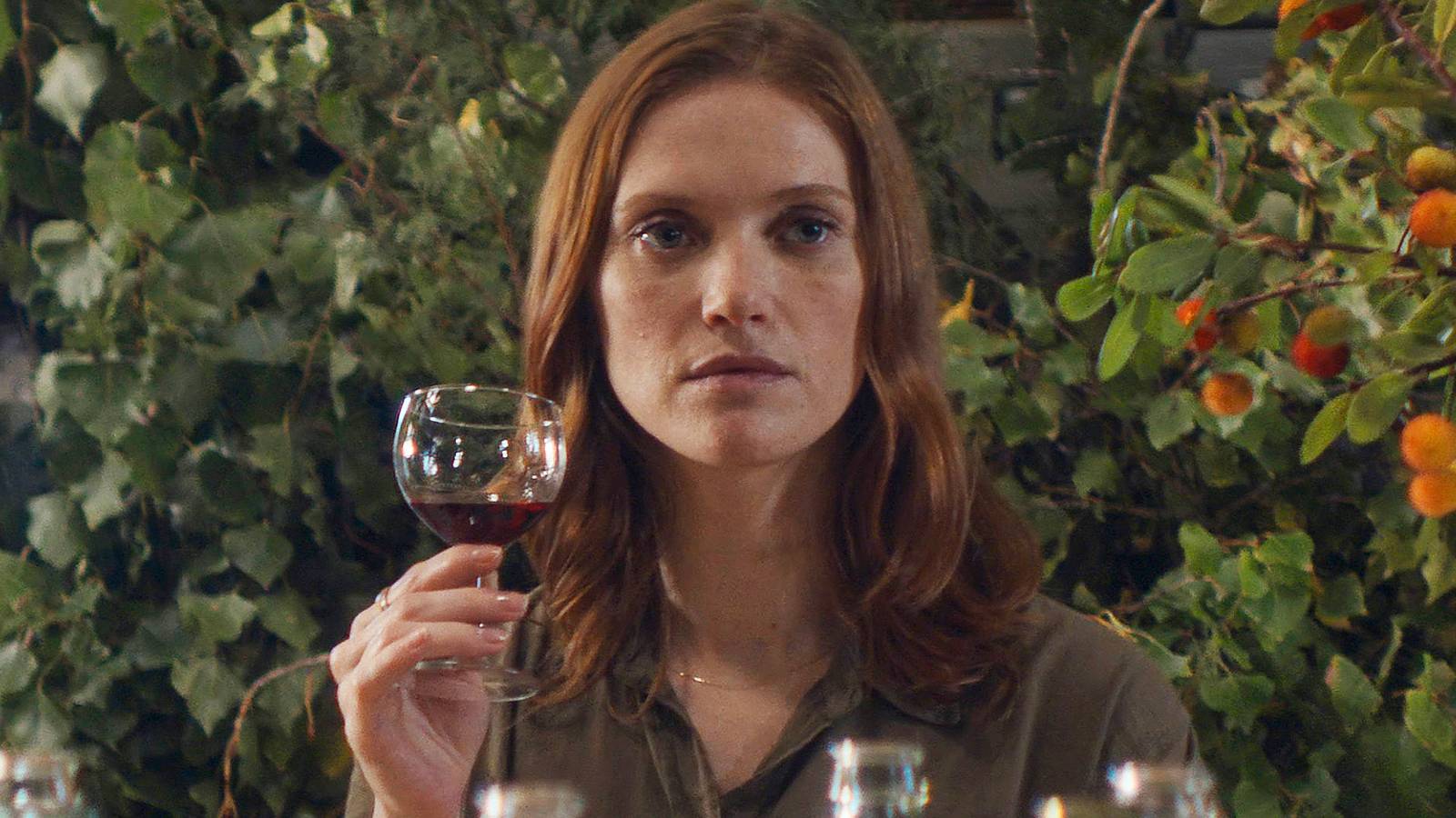 Apple TV’s New Thriller Masterpiece Loses Its Perfect RT Score – Still a Must-Watch