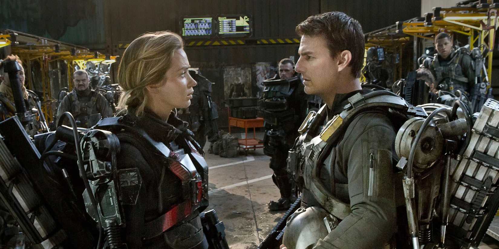 Emily Blunt e Tom Cruise em No Limite do Amanhã