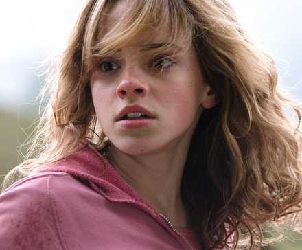 Iconic Author's Ursula K. Le Guin's Opinion of Harry Potter Foreshadowed J.K. Rowling's Fall From Grace 2 Emma Watson as Hermione Granger in Harry Potter and the Prisoner of Azkaban