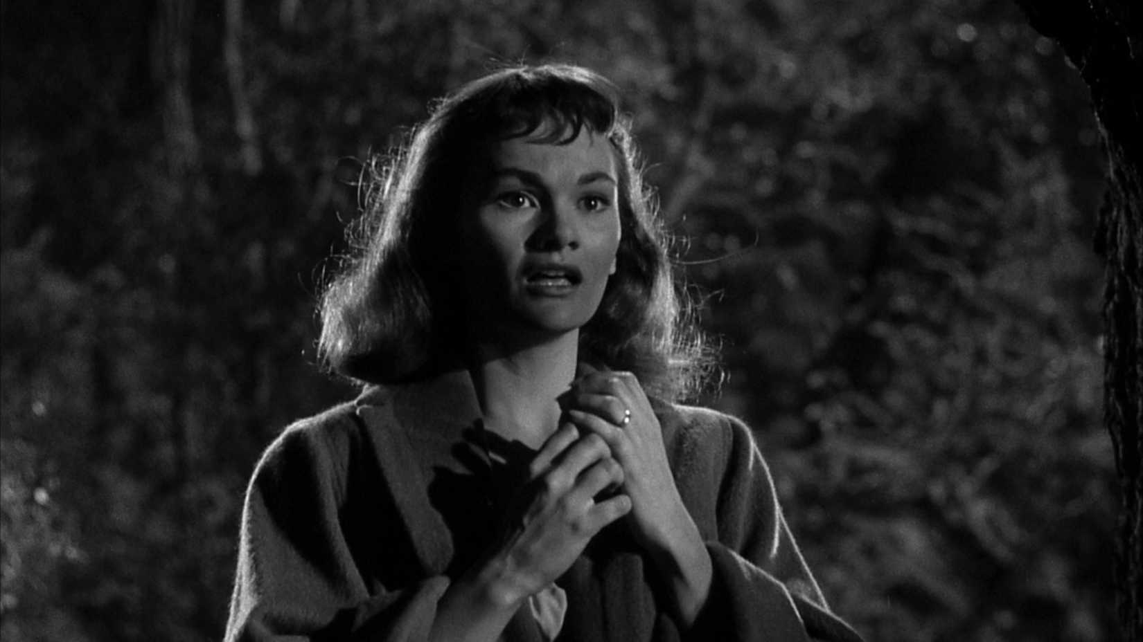 Marge prepares to scream in I Married a Monster from Outer Space