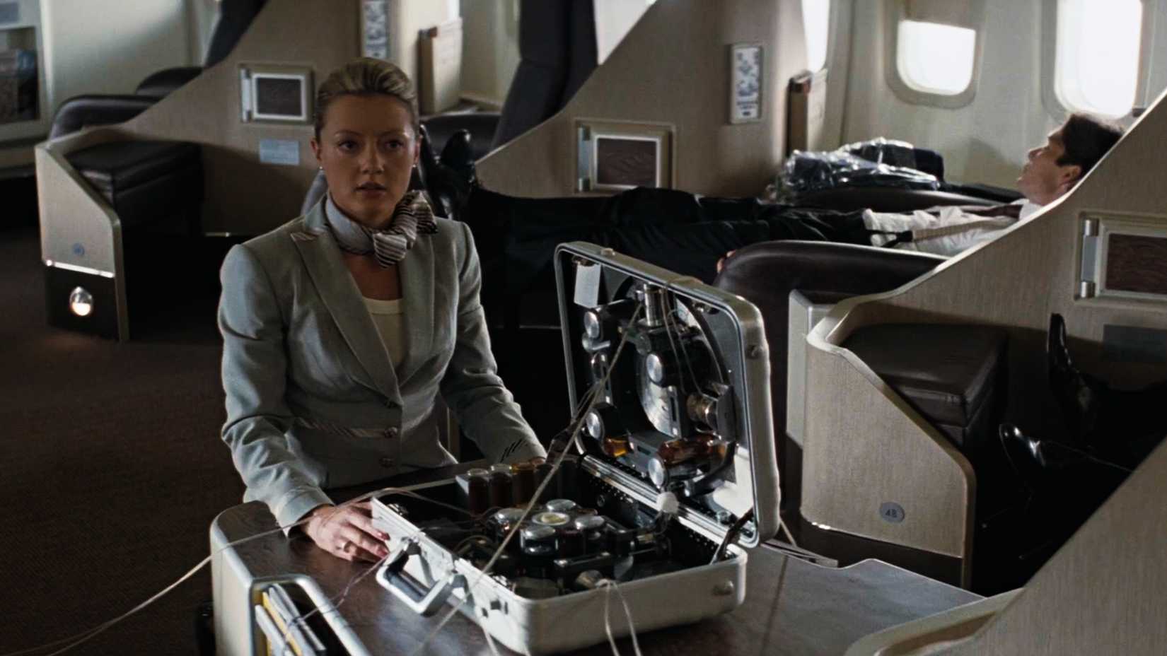 River Inception Device The Ending of Inception Secretly Commits Nolan's Worst Movie Mistake