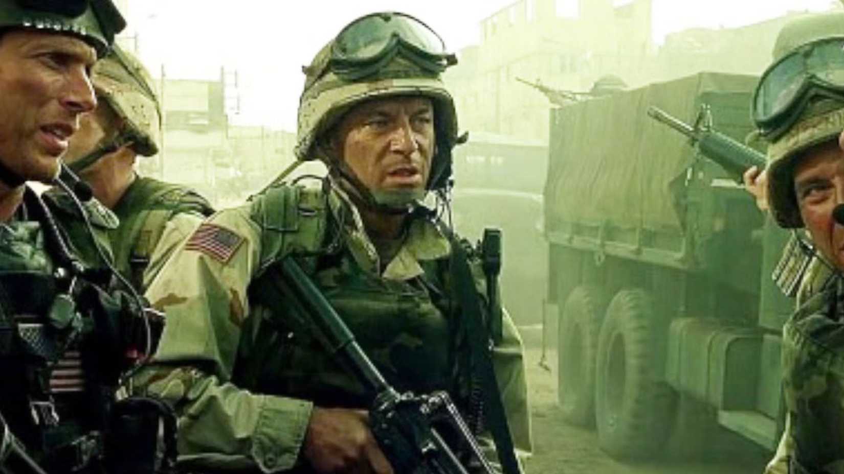 Jason Isaacs em Black Hawk Down