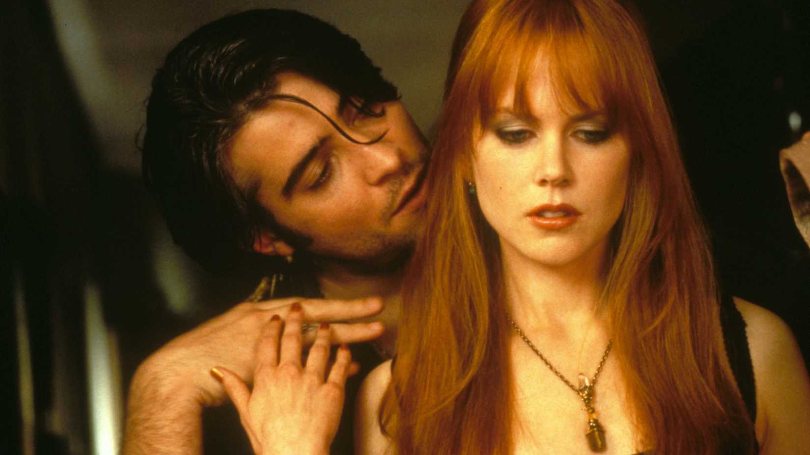 Jimmy Angelov (Goran Visnjic) standing behind Gillian Owens (Nicole Kidman) in Practical Magic