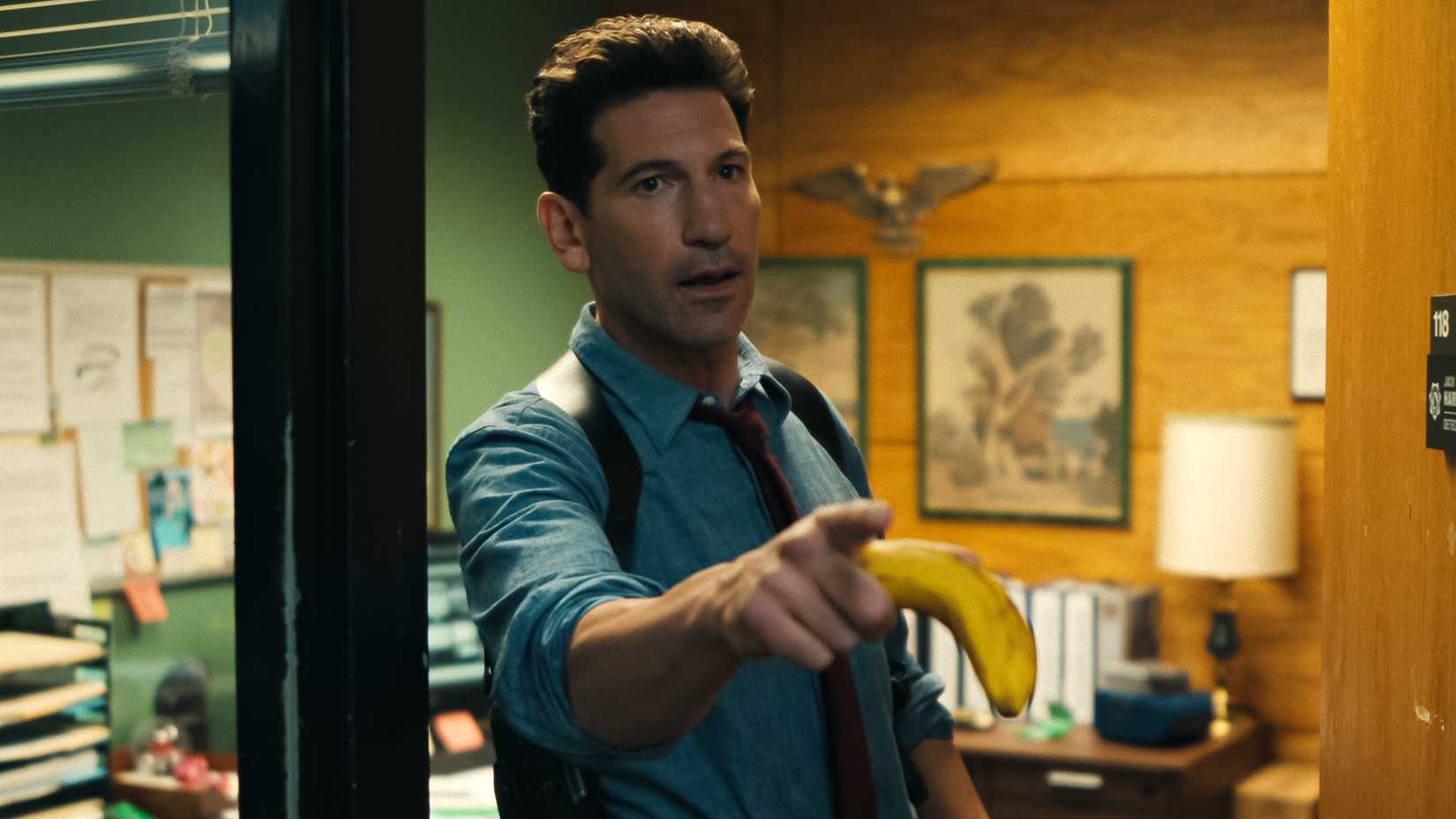 Jon Bernthal como Detetive Jack Harper em His & Hers